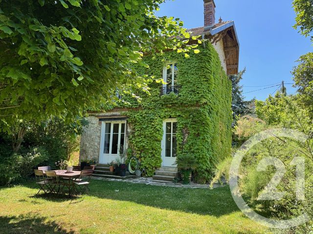 - MORET SUR LOING -